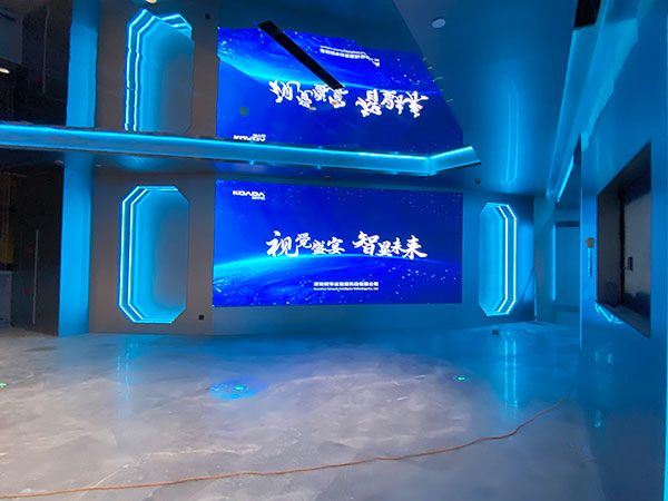 濟南 鼎冠鑫星 臺球連鎖應(yīng)用柯華達P2.5室內(nèi)全彩LED顯示屏